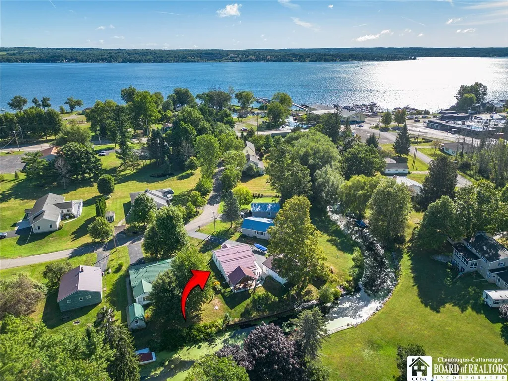 Nestled along the canal and just across the street from Chautauqua Lake - easy access to the lake through the canal via boat or kayak.
