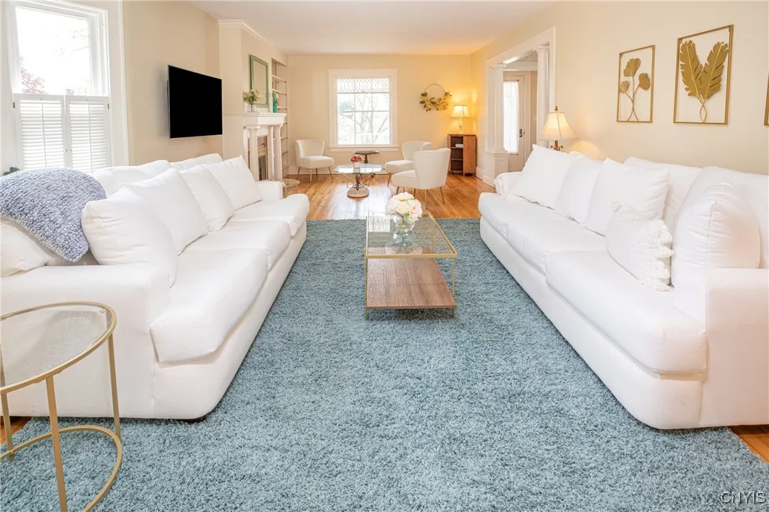 57 East Lake Street, Skaneateles, New York 13152, Skaneateles, New York 13152, 4 Bedrooms Bedrooms, 8 Rooms Rooms,2 BathroomsBathrooms,Residential Lease,For Rent,57 East Lake Street, Skaneateles, New York 13152,0,S1631776