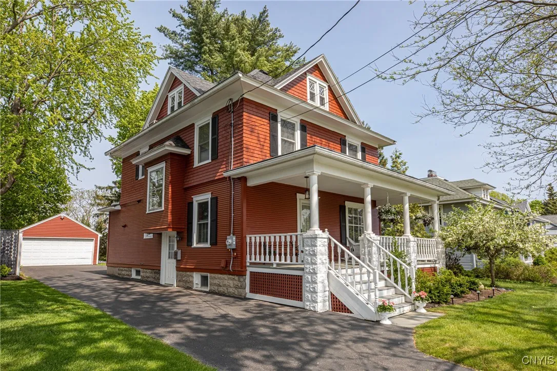 57 East Lake Street, Skaneateles, New York 13152, Skaneateles, New York 13152, 4 Bedrooms Bedrooms, 8 Rooms Rooms,2 BathroomsBathrooms,Residential Lease,For Rent,57 East Lake Street, Skaneateles, New York 13152,0,S1631776