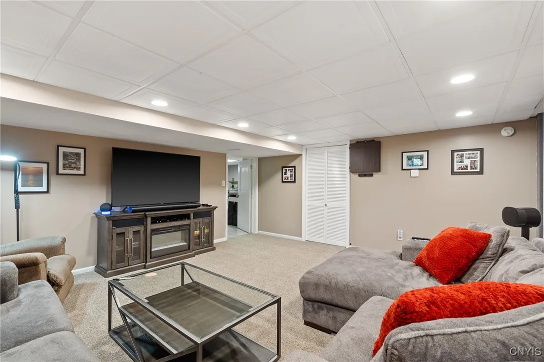 4965 Moses Drive, Clay, New York 13090, Clay, New York 13090, 3 Bedrooms Bedrooms, 6 Rooms Rooms,2 BathroomsBathrooms,Residential,Closed,4965 Moses Drive, Clay, New York 13090,0,S1625150