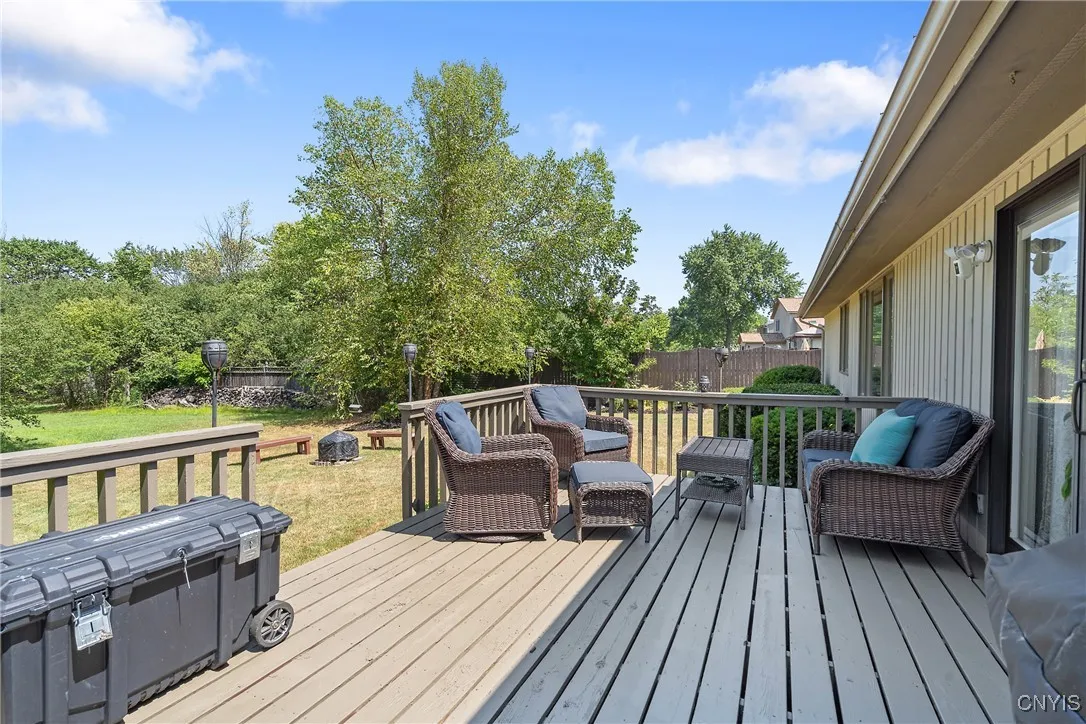 4965 Moses Drive, Clay, New York 13090, Clay, New York 13090, 3 Bedrooms Bedrooms, 6 Rooms Rooms,2 BathroomsBathrooms,Residential,Closed,4965 Moses Drive, Clay, New York 13090,0,S1625150