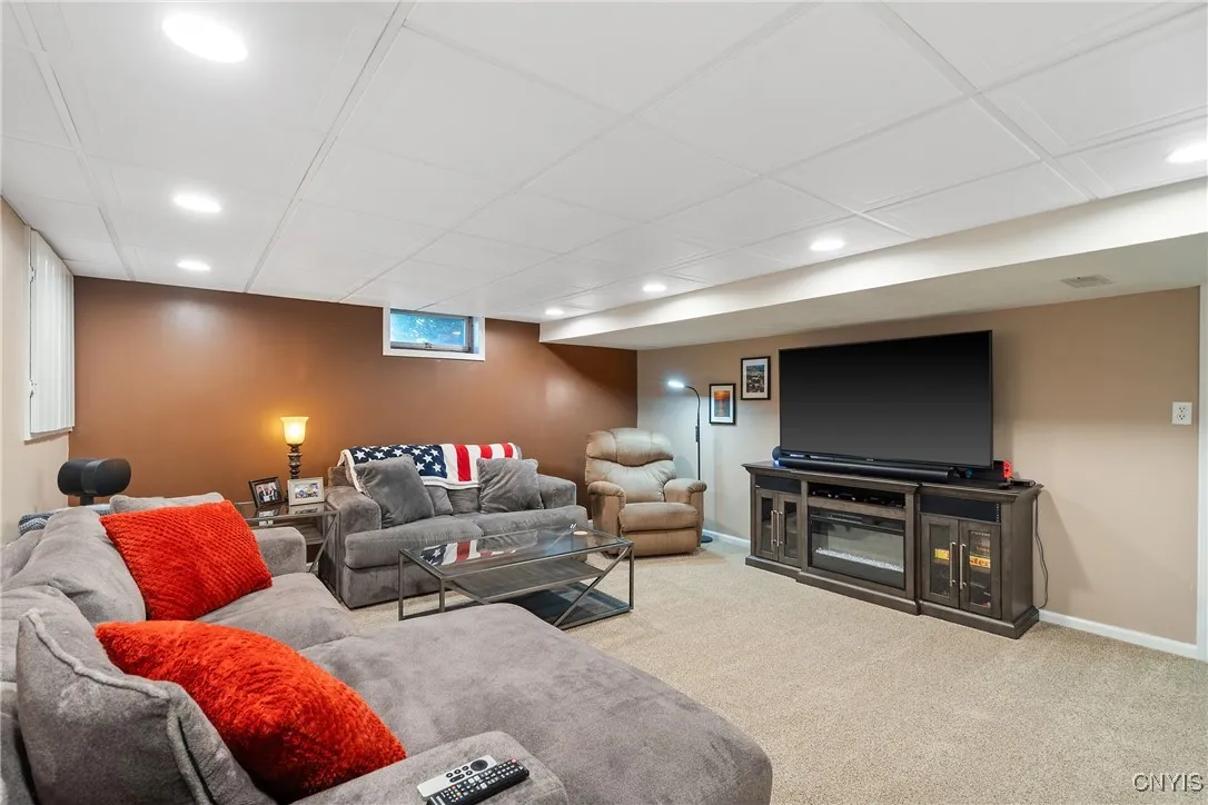 4965 Moses Drive, Clay, New York 13090, Clay, New York 13090, 3 Bedrooms Bedrooms, 6 Rooms Rooms,2 BathroomsBathrooms,Residential,Closed,4965 Moses Drive, Clay, New York 13090,0,S1625150