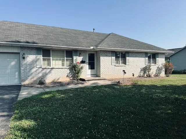 8 Brianna Lane, Parma, New York 14468, Parma, New York 14468, 3 Bedrooms Bedrooms, 5 Rooms Rooms,1 BathroomBathrooms,Residential,Closed,8 Brianna Lane, Parma, New York 14468,0,R1631185