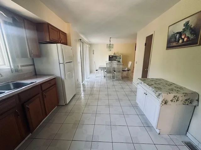 8 Brianna Lane, Parma, New York 14468, Parma, New York 14468, 3 Bedrooms Bedrooms, 5 Rooms Rooms,1 BathroomBathrooms,Residential,Closed,8 Brianna Lane, Parma, New York 14468,0,R1631185