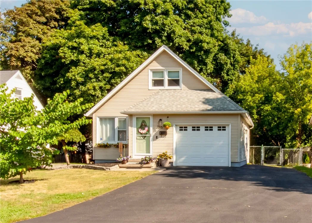 268 Lake Breeze Park, Irondequoit, New York 14622, Irondequoit, New York 14622, 4 Bedrooms Bedrooms, 6 Rooms Rooms,2 BathroomsBathrooms,Residential,Closed,268 Lake Breeze Park, Irondequoit, New York 14622,0,R1629476