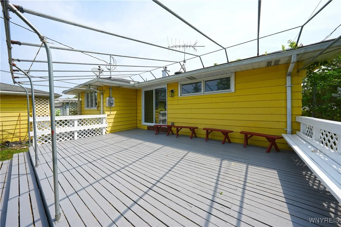 440 Lynbrook Avenue, Tonawanda, New York 14150, Tonawanda, New York 14150, 3 Bedrooms Bedrooms, 5 Rooms Rooms,1 BathroomBathrooms,Residential,For Sale,440 Lynbrook Avenue, Tonawanda, New York 14150,B1631458