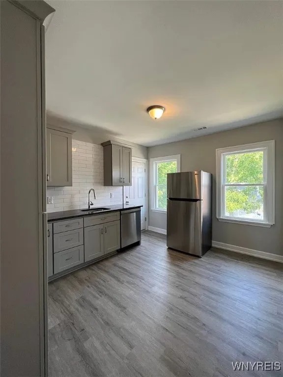 224 Vermont Street, Buffalo, New York 14213, Buffalo, New York 14213, 2 Bedrooms Bedrooms, 5 Rooms Rooms,1 BathroomBathrooms,Residential Lease,For Rent,224 Vermont Street, Buffalo, New York 14213,B1631797