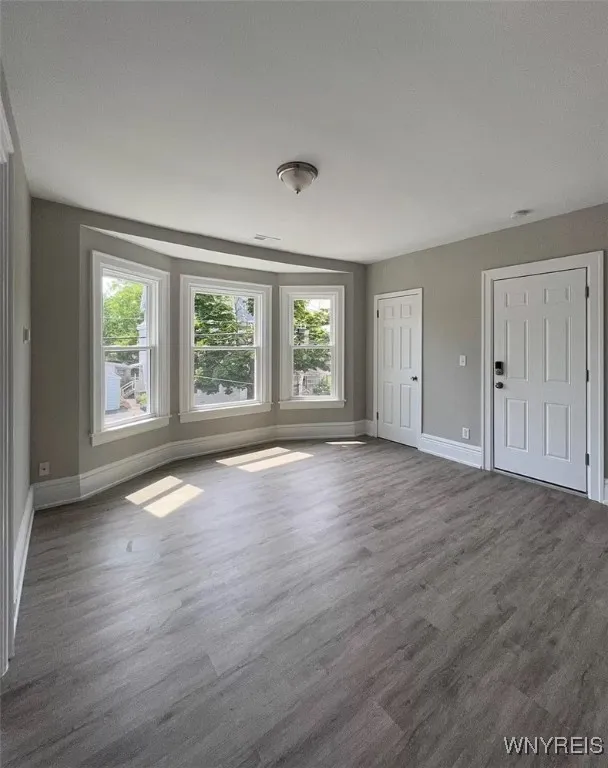 224 Vermont Street, Buffalo, New York 14213, Buffalo, New York 14213, 2 Bedrooms Bedrooms, 5 Rooms Rooms,1 BathroomBathrooms,Residential Lease,For Rent,224 Vermont Street, Buffalo, New York 14213,B1631797