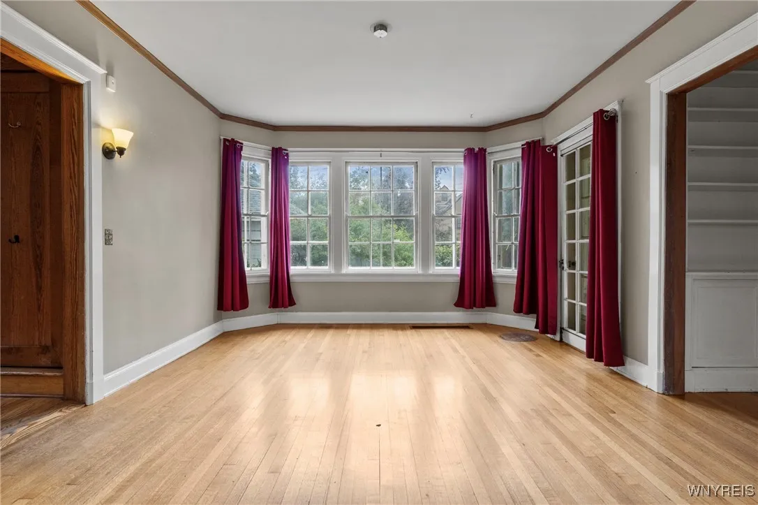 Formal Dining