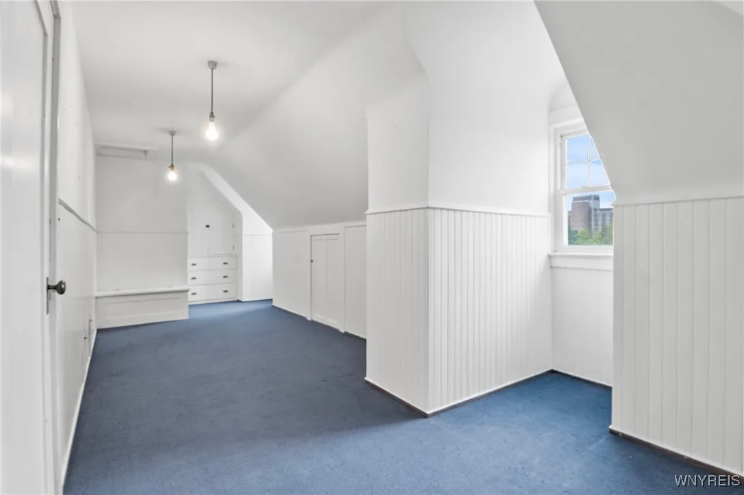 Third floor bonus room 1