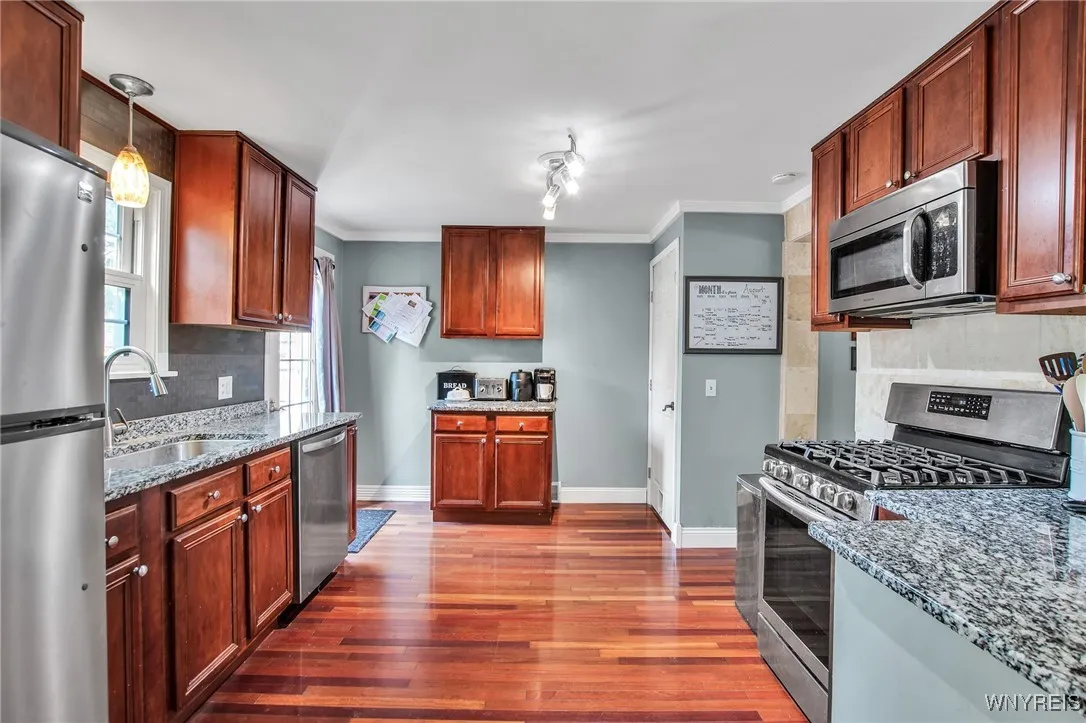 25 Brendel Avenue, Hamburg, New York 14075, Hamburg, New York 14075, 4 Bedrooms Bedrooms, 8 Rooms Rooms,2 BathroomsBathrooms,Residential,Closed,25 Brendel Avenue, Hamburg, New York 14075,0,B1631624