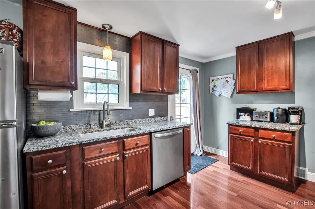 25 Brendel Avenue, Hamburg, New York 14075, Hamburg, New York 14075, 4 Bedrooms Bedrooms, 8 Rooms Rooms,2 BathroomsBathrooms,Residential,Closed,25 Brendel Avenue, Hamburg, New York 14075,0,B1631624