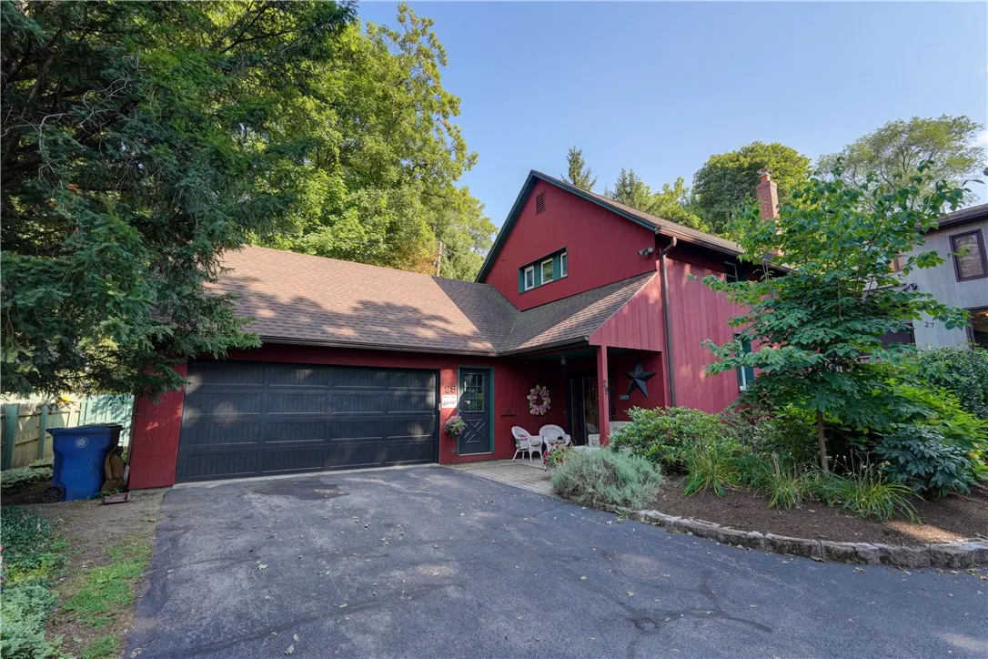 29 Hoyt Place, Rochester, New York 14610, Rochester, New York 14610, 4 Bedrooms Bedrooms, 8 Rooms Rooms,3 BathroomsBathrooms,Residential,Closed,29 Hoyt Place, Rochester, New York 14610,0,R1630976