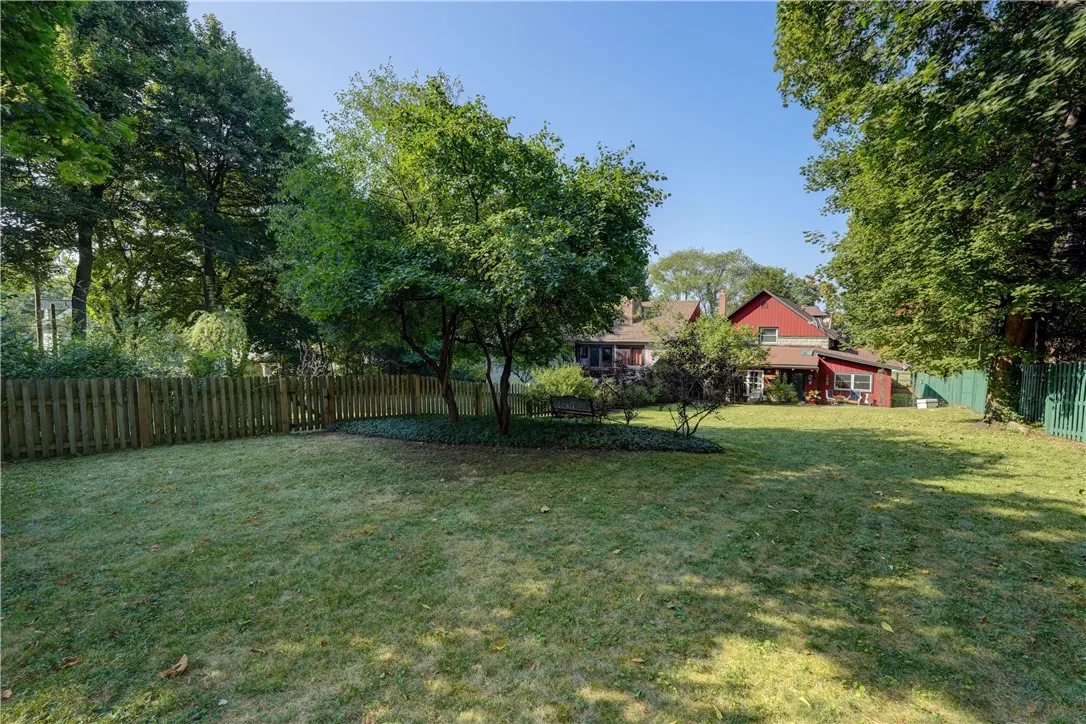 29 Hoyt Place, Rochester, New York 14610, Rochester, New York 14610, 4 Bedrooms Bedrooms, 8 Rooms Rooms,3 BathroomsBathrooms,Residential,Closed,29 Hoyt Place, Rochester, New York 14610,0,R1630976