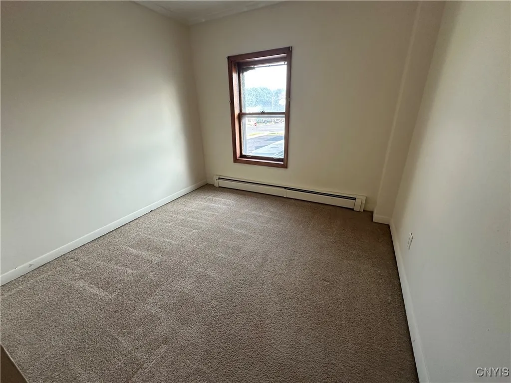 64 East 5th Street, Oswego, New York 13126, Oswego, New York 13126, 2 Bedrooms Bedrooms, 5 Rooms Rooms,1 BathroomBathrooms,Residential Lease,For Rent,64 East 5th Street, Oswego, New York 13126,S1630306