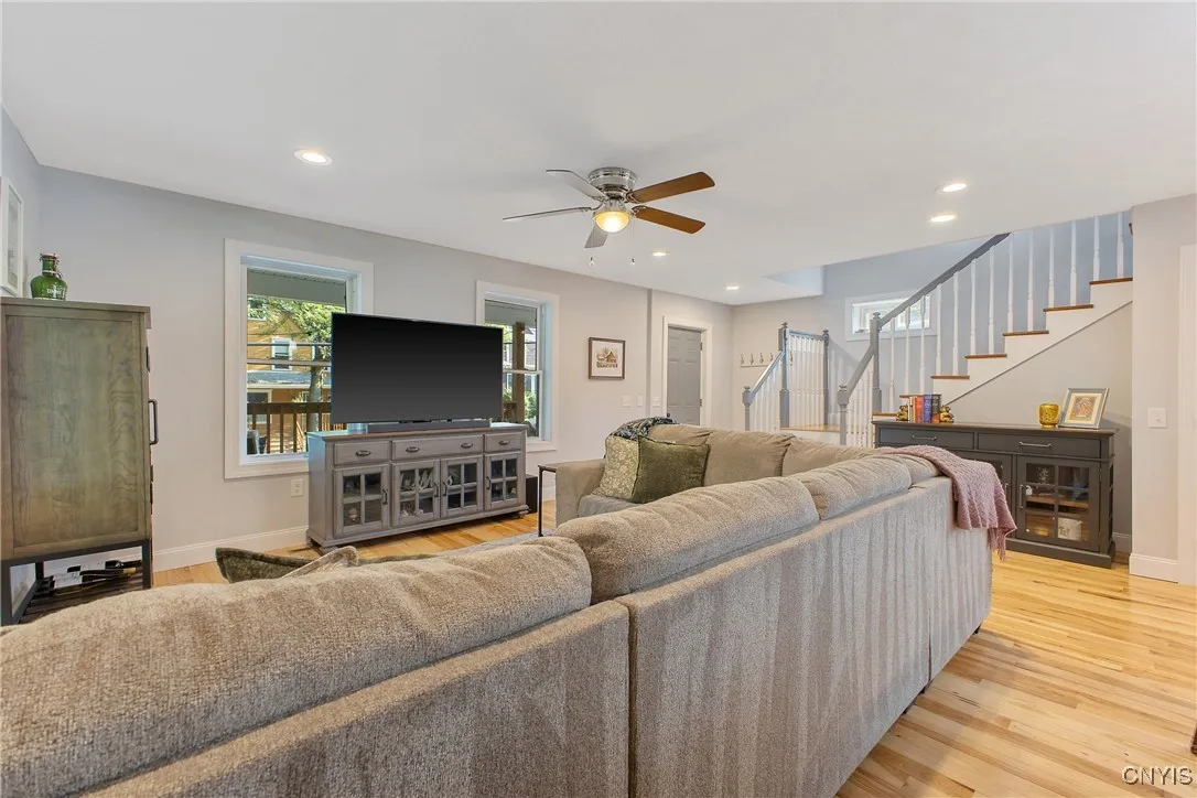 10 Kellogg Street, Kirkland, New York 13323, Kirkland, New York 13323, 3 Bedrooms Bedrooms, 6 Rooms Rooms,2 BathroomsBathrooms,Residential,Closed,10 Kellogg Street, Kirkland, New York 13323,0,S1630311