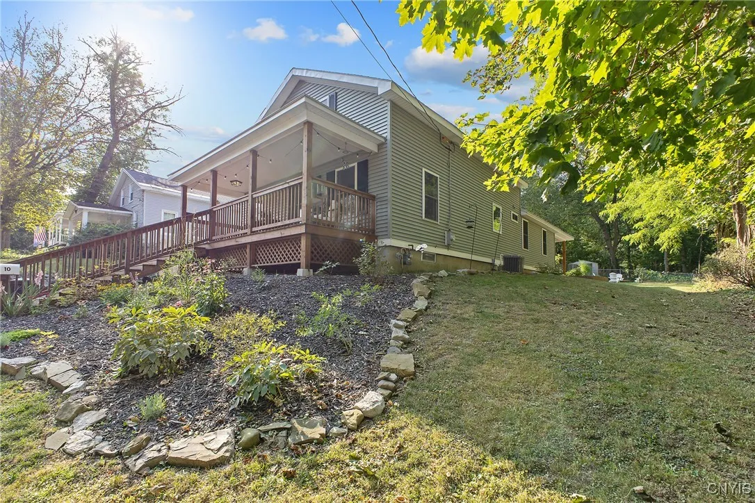 10 Kellogg Street, Kirkland, New York 13323, Kirkland, New York 13323, 3 Bedrooms Bedrooms, 6 Rooms Rooms,2 BathroomsBathrooms,Residential,Closed,10 Kellogg Street, Kirkland, New York 13323,0,S1630311