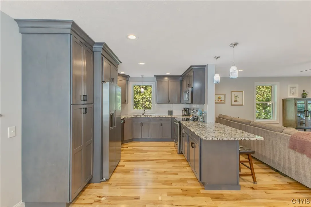 10 Kellogg Street, Kirkland, New York 13323, Kirkland, New York 13323, 3 Bedrooms Bedrooms, 6 Rooms Rooms,2 BathroomsBathrooms,Residential,Closed,10 Kellogg Street, Kirkland, New York 13323,0,S1630311