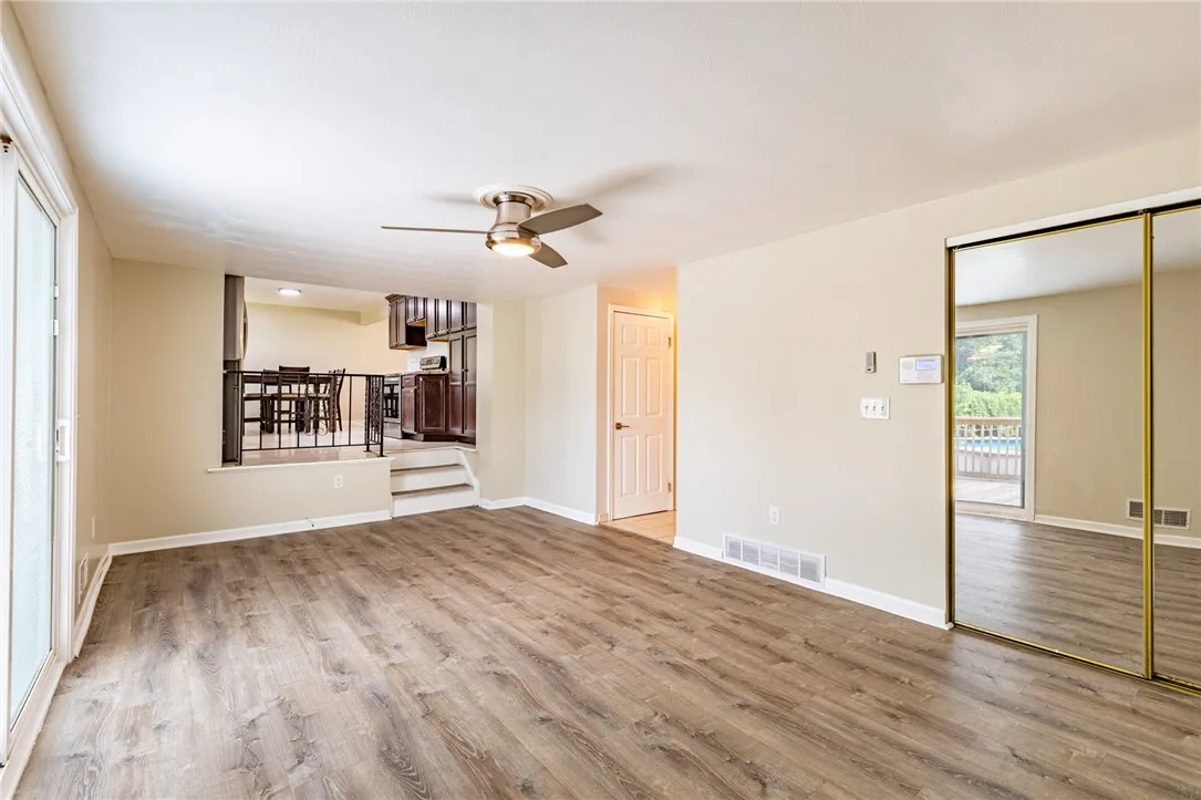 69 Lightwood Lane, Gates, New York 14606, Gates, New York 14606, 5 Bedrooms Bedrooms, 12 Rooms Rooms,2 BathroomsBathrooms,Residential,For Sale,69 Lightwood Lane, Gates, New York 14606,0,R1630495