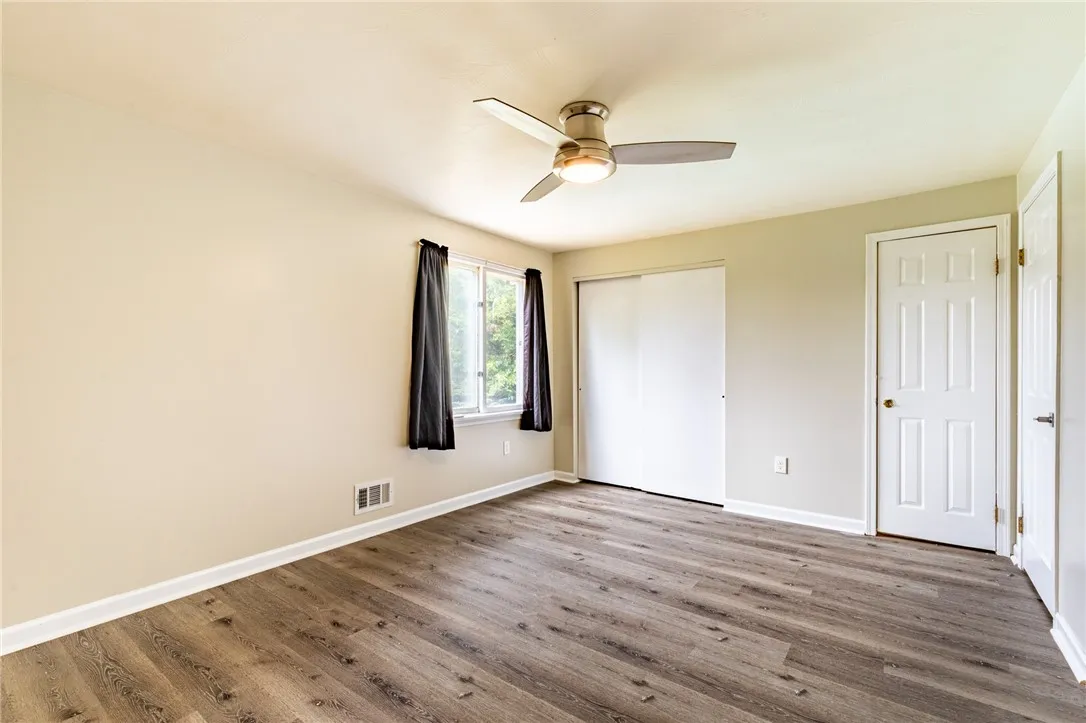 69 Lightwood Lane, Gates, New York 14606, Gates, New York 14606, 5 Bedrooms Bedrooms, 12 Rooms Rooms,2 BathroomsBathrooms,Residential,For Sale,69 Lightwood Lane, Gates, New York 14606,0,R1630495