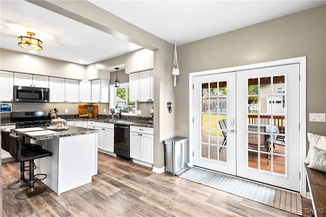 48 Burt Avenue, Auburn, New York 13021, Auburn, New York 13021, 3 Bedrooms Bedrooms, 9 Rooms Rooms,2 BathroomsBathrooms,Residential,Closed,48 Burt Avenue, Auburn, New York 13021,0,S1631452
