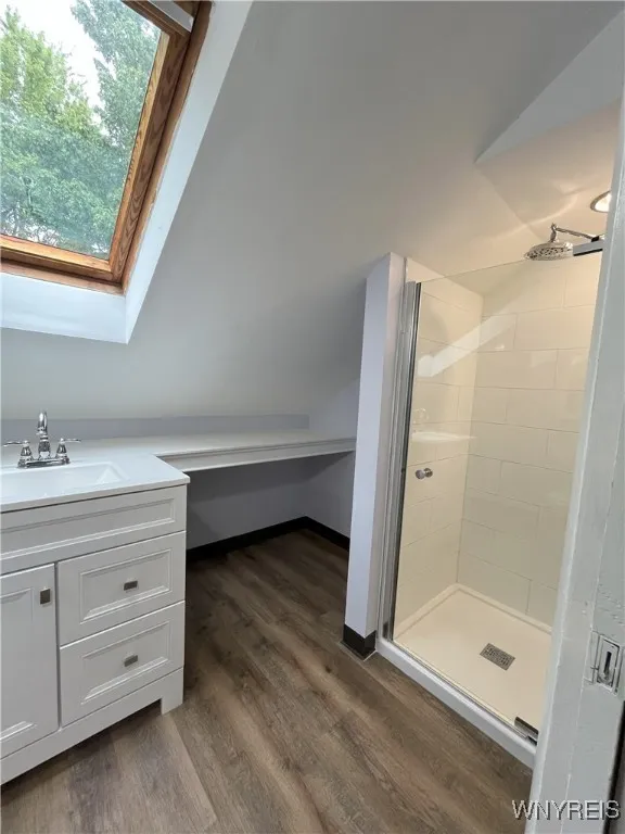 2nd flr bathroom