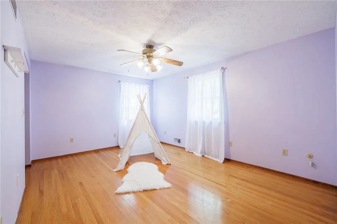 133 Parklands Drive, Greece, New York 14616, Greece, New York 14616, 4 Bedrooms Bedrooms, 12 Rooms Rooms,2 BathroomsBathrooms,Residential,Closed,133 Parklands Drive, Greece, New York 14616,0,R1630516