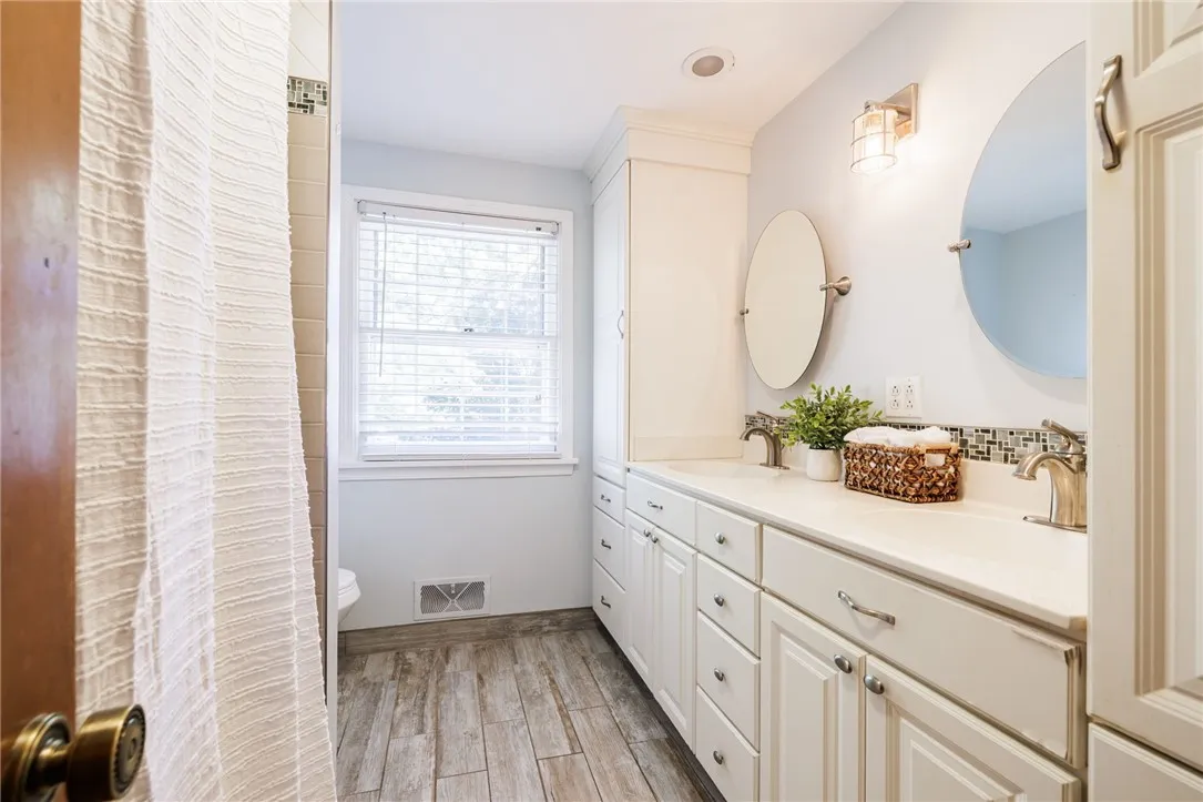 133 Parklands Drive, Greece, New York 14616, Greece, New York 14616, 4 Bedrooms Bedrooms, 12 Rooms Rooms,2 BathroomsBathrooms,Residential,Closed,133 Parklands Drive, Greece, New York 14616,0,R1630516
