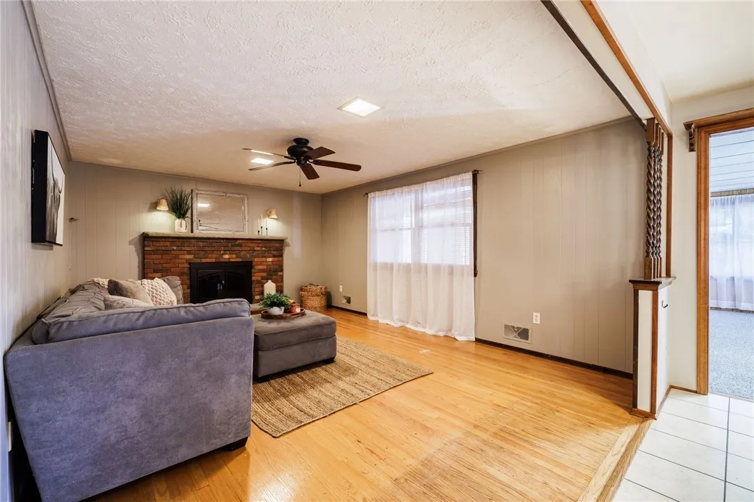 133 Parklands Drive, Greece, New York 14616, Greece, New York 14616, 4 Bedrooms Bedrooms, 12 Rooms Rooms,2 BathroomsBathrooms,Residential,Closed,133 Parklands Drive, Greece, New York 14616,0,R1630516