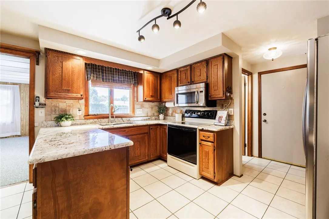 133 Parklands Drive, Greece, New York 14616, Greece, New York 14616, 4 Bedrooms Bedrooms, 12 Rooms Rooms,2 BathroomsBathrooms,Residential,Closed,133 Parklands Drive, Greece, New York 14616,0,R1630516