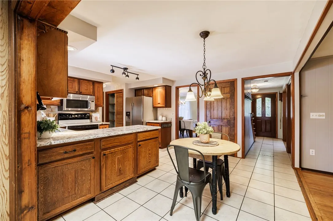 133 Parklands Drive, Greece, New York 14616, Greece, New York 14616, 4 Bedrooms Bedrooms, 12 Rooms Rooms,2 BathroomsBathrooms,Residential,Closed,133 Parklands Drive, Greece, New York 14616,0,R1630516