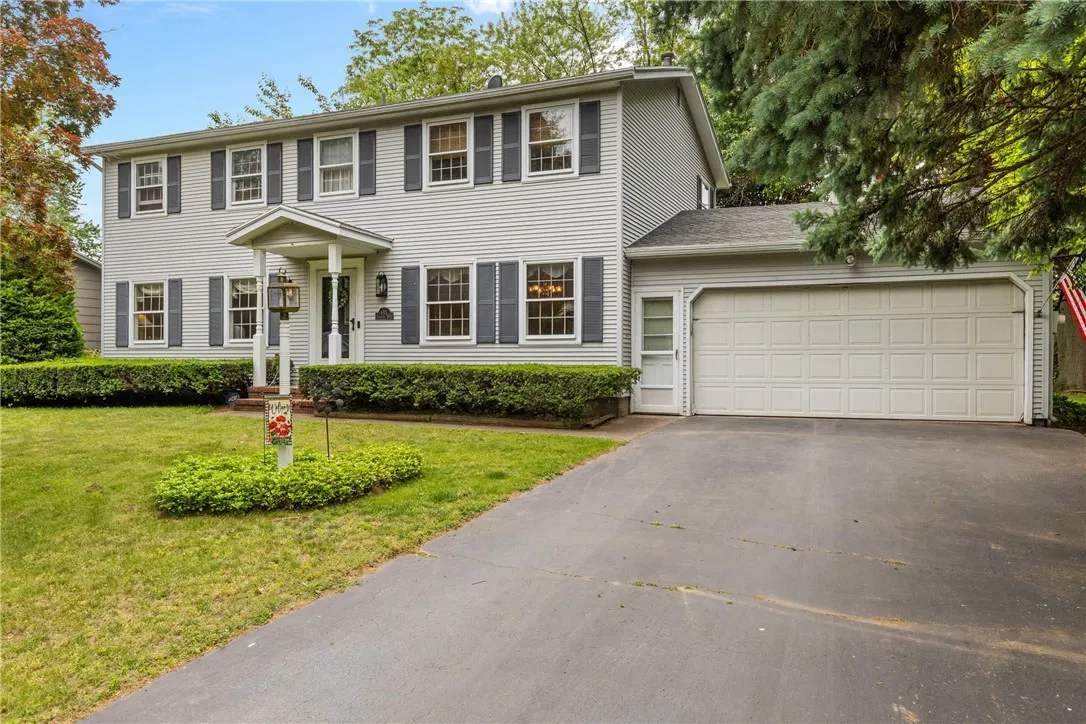 133 Parklands Drive, Greece, New York 14616, Greece, New York 14616, 4 Bedrooms Bedrooms, 12 Rooms Rooms,2 BathroomsBathrooms,Residential,Closed,133 Parklands Drive, Greece, New York 14616,0,R1630516