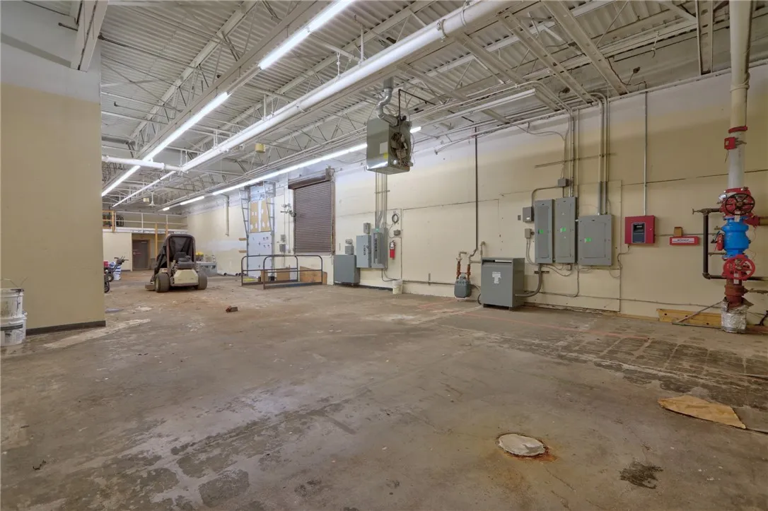 2109 Us Route 20, Seneca Falls, New York 13148, Seneca Falls, New York 13148, ,Commercial Lease,For Rent,2109 Us Route 20, Seneca Falls, New York 13148,R1628970