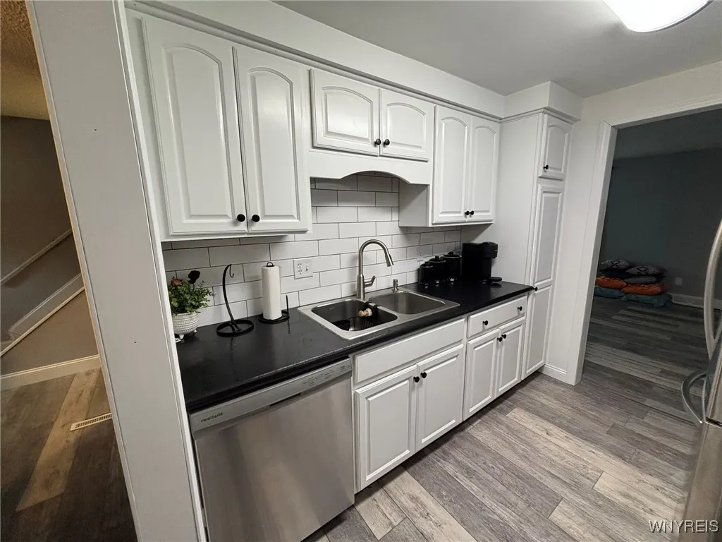 188 Stepping Stone Lane, Orchard Park, New York 14, Orchard Park, New York 14127, 3 Bedrooms Bedrooms, 6 Rooms Rooms,1 BathroomBathrooms,Residential,For Sale,188 Stepping Stone Lane, Orchard Park, New York 14,0,B1623723