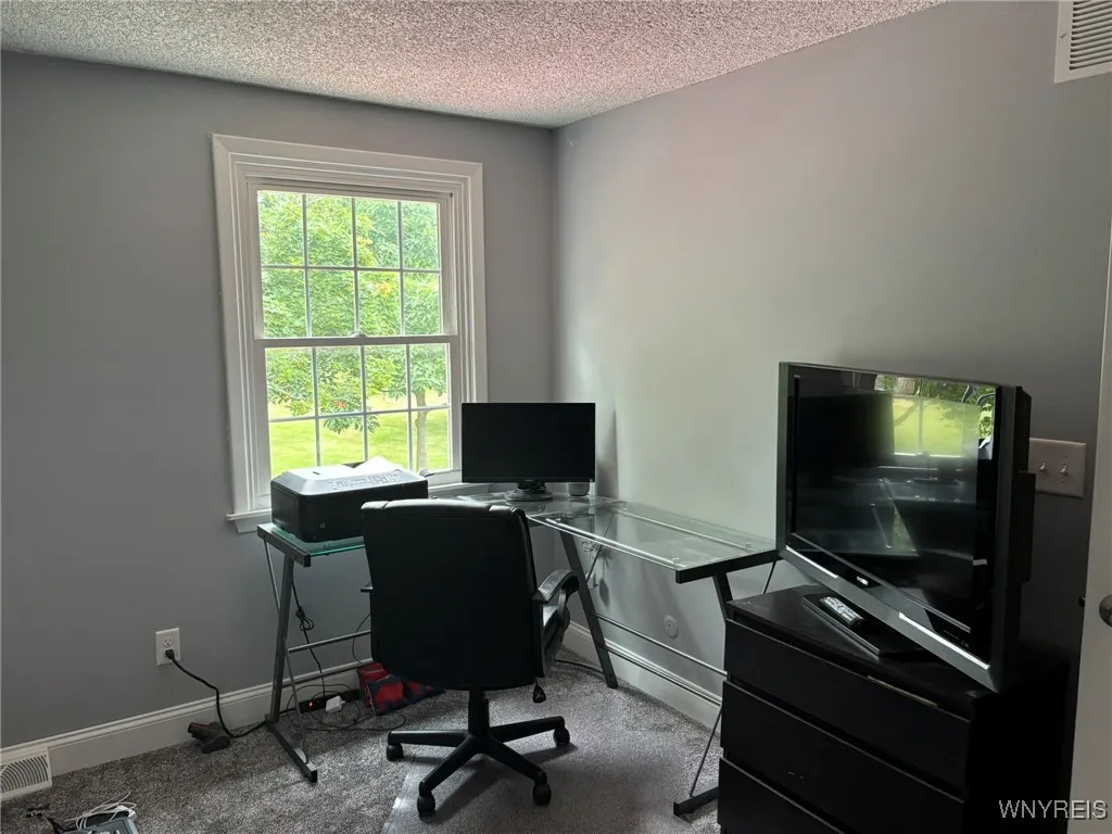 188 Stepping Stone Lane, Orchard Park, New York 14, Orchard Park, New York 14127, 3 Bedrooms Bedrooms, 6 Rooms Rooms,1 BathroomBathrooms,Residential,For Sale,188 Stepping Stone Lane, Orchard Park, New York 14,0,B1623723