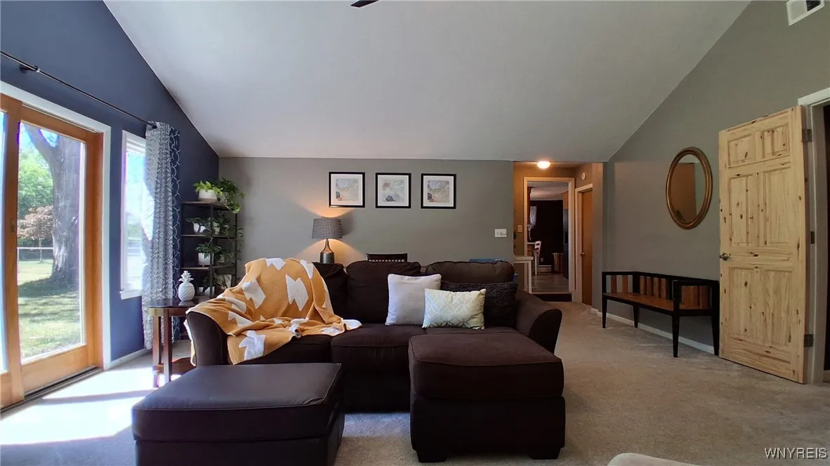 1894 Harvey Road, Grand Island, New York 14072, Grand Island, New York 14072, 3 Bedrooms Bedrooms, 6 Rooms Rooms,1 BathroomBathrooms,Residential,For Sale,1894 Harvey Road, Grand Island, New York 14072,B1631763