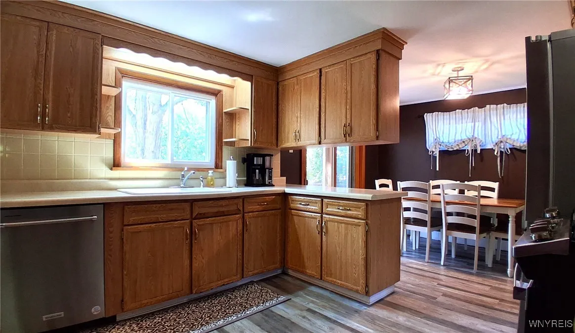 1894 Harvey Road, Grand Island, New York 14072, Grand Island, New York 14072, 3 Bedrooms Bedrooms, 6 Rooms Rooms,1 BathroomBathrooms,Residential,For Sale,1894 Harvey Road, Grand Island, New York 14072,B1631763