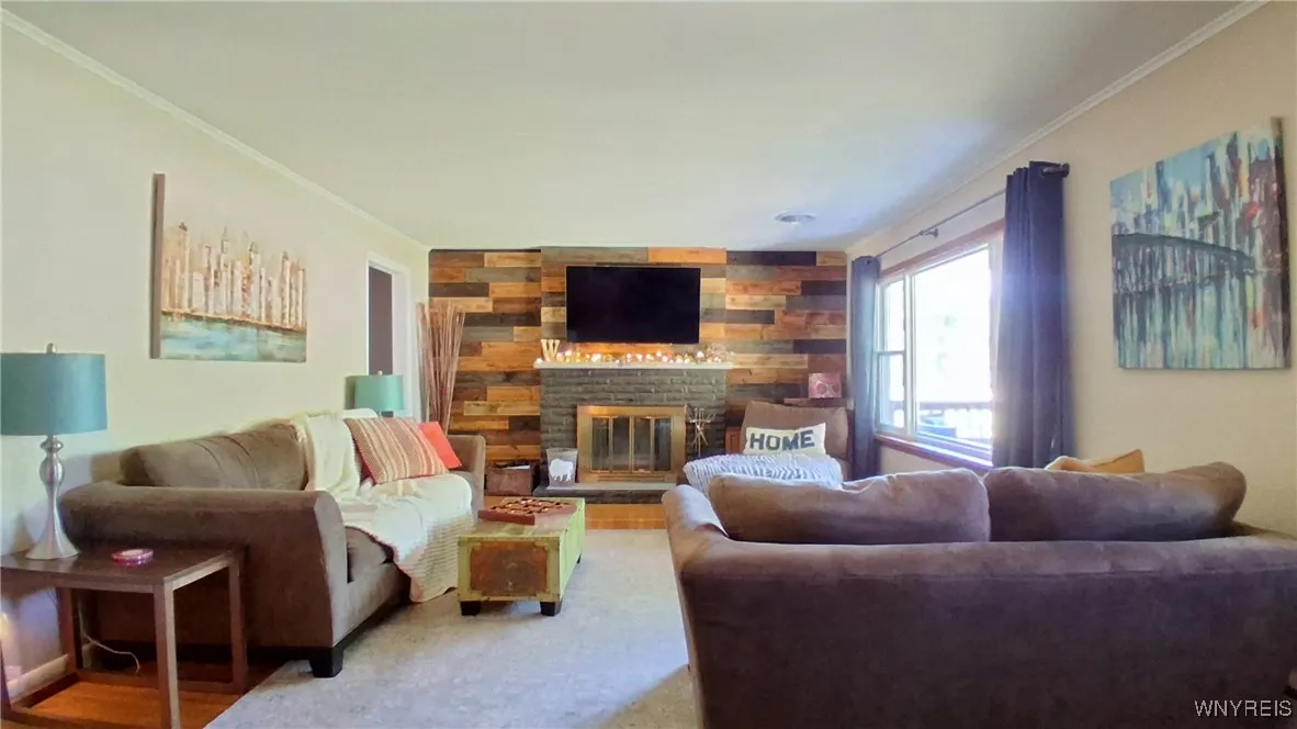 1894 Harvey Road, Grand Island, New York 14072, Grand Island, New York 14072, 3 Bedrooms Bedrooms, 6 Rooms Rooms,1 BathroomBathrooms,Residential,For Sale,1894 Harvey Road, Grand Island, New York 14072,B1631763