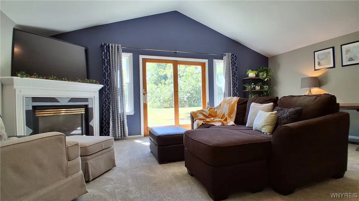 1894 Harvey Road, Grand Island, New York 14072, Grand Island, New York 14072, 3 Bedrooms Bedrooms, 6 Rooms Rooms,1 BathroomBathrooms,Residential,For Sale,1894 Harvey Road, Grand Island, New York 14072,B1631763