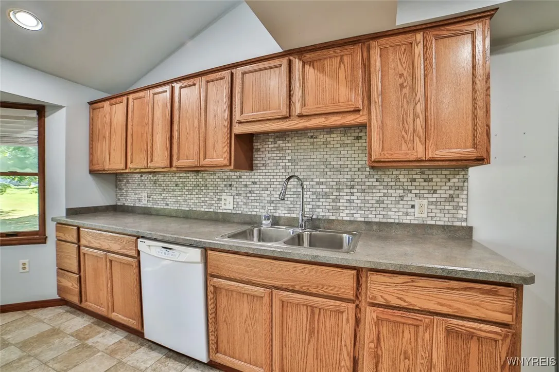 179 Allendale Rd, West Seneca, New York 14224, West Seneca, New York 14224, 4 Bedrooms Bedrooms, 8 Rooms Rooms,2 BathroomsBathrooms,Residential,For Sale,179 Allendale Rd, West Seneca, New York 14224,B1631804
