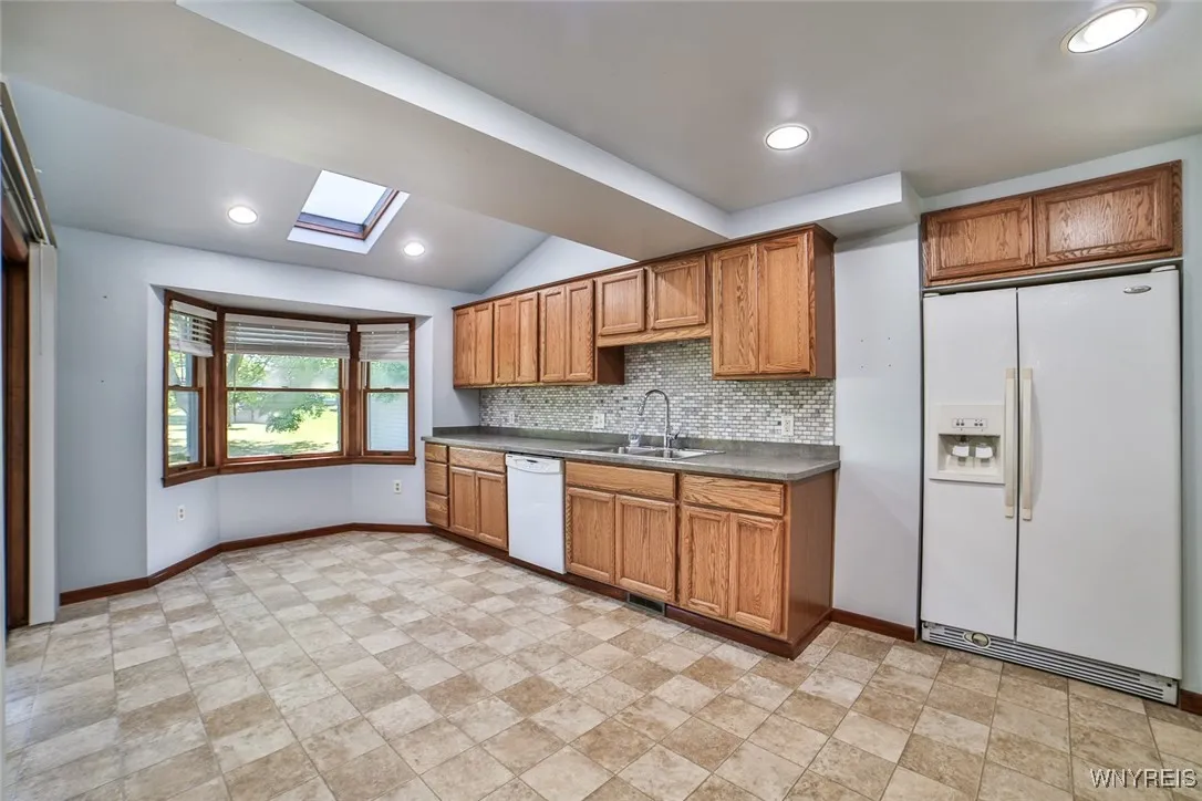 179 Allendale Rd, West Seneca, New York 14224, West Seneca, New York 14224, 4 Bedrooms Bedrooms, 8 Rooms Rooms,2 BathroomsBathrooms,Residential,For Sale,179 Allendale Rd, West Seneca, New York 14224,B1631804