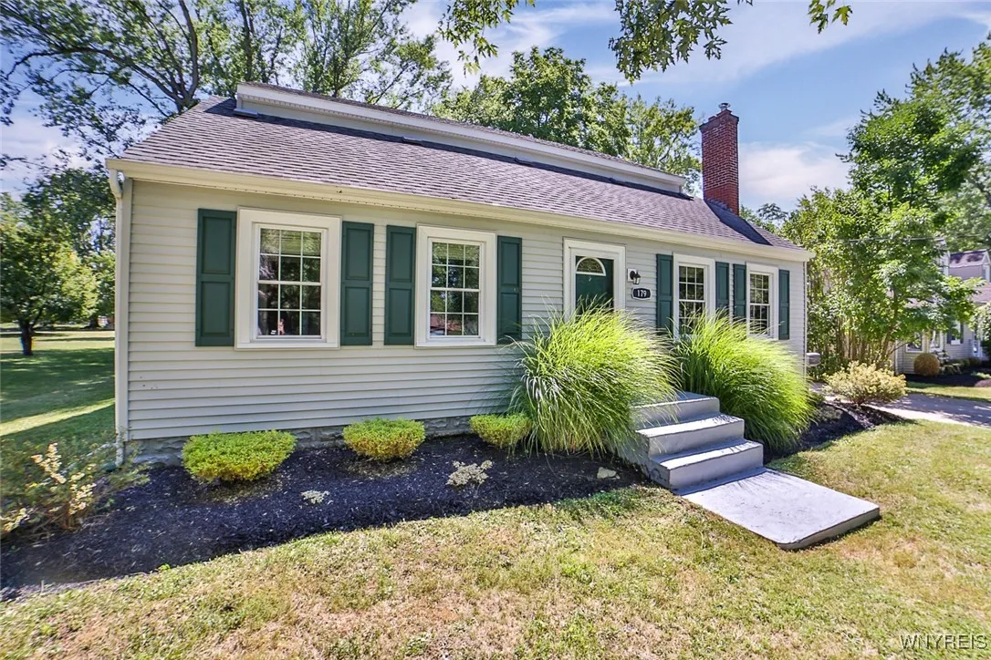 179 Allendale Rd, West Seneca, New York 14224, West Seneca, New York 14224, 4 Bedrooms Bedrooms, 8 Rooms Rooms,2 BathroomsBathrooms,Residential,For Sale,179 Allendale Rd, West Seneca, New York 14224,B1631804