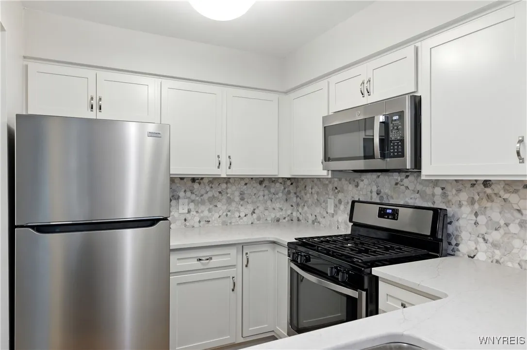 87 Foxberry Drive A, Amherst, New York 14068, Amherst, New York 14068, 2 Bedrooms Bedrooms, 5 Rooms Rooms,1 BathroomBathrooms,Residential,Closed,87 Foxberry Drive A, Amherst, New York 14068,0,B1631841