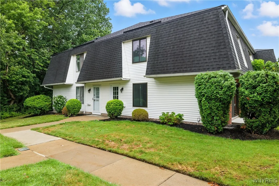 87 Foxberry Drive A, Amherst, New York 14068, Amherst, New York 14068, 2 Bedrooms Bedrooms, 5 Rooms Rooms,1 BathroomBathrooms,Residential,Closed,87 Foxberry Drive A, Amherst, New York 14068,0,B1631841