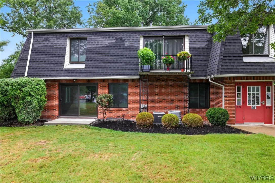 87 Foxberry Drive A, Amherst, New York 14068, Amherst, New York 14068, 2 Bedrooms Bedrooms, 5 Rooms Rooms,1 BathroomBathrooms,Residential,Closed,87 Foxberry Drive A, Amherst, New York 14068,0,B1631841