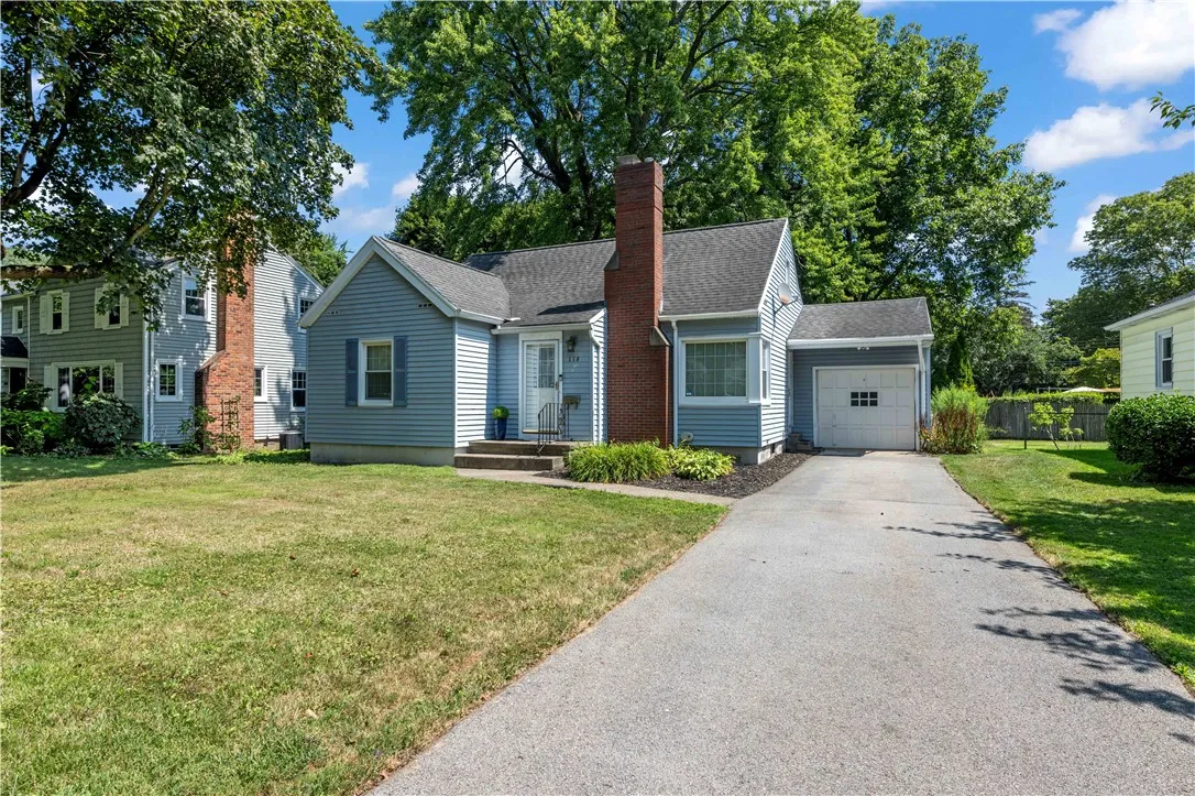 114 Clovercrest Drive, Brighton, New York 14618, Brighton, New York 14618, 3 Bedrooms Bedrooms, 6 Rooms Rooms,1 BathroomBathrooms,Residential,Closed,114 Clovercrest Drive, Brighton, New York 14618,0,R1630735