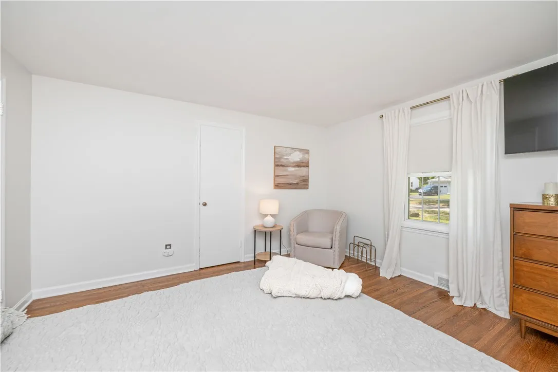 114 Clovercrest Drive, Brighton, New York 14618, Brighton, New York 14618, 3 Bedrooms Bedrooms, 6 Rooms Rooms,1 BathroomBathrooms,Residential,Closed,114 Clovercrest Drive, Brighton, New York 14618,0,R1630735