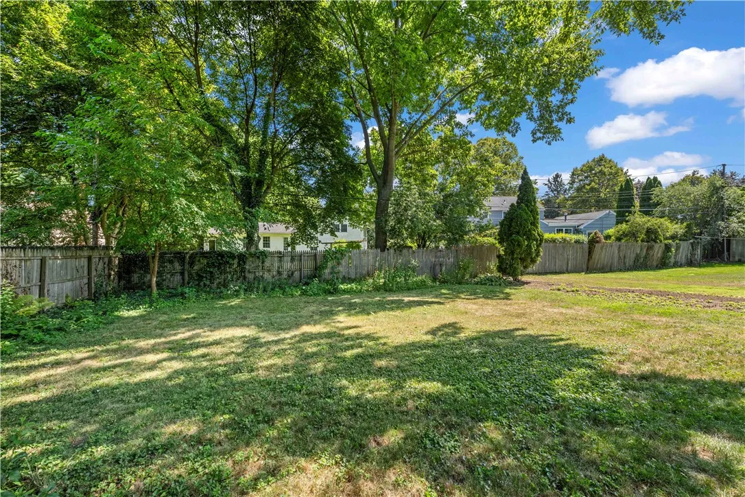 114 Clovercrest Drive, Brighton, New York 14618, Brighton, New York 14618, 3 Bedrooms Bedrooms, 6 Rooms Rooms,1 BathroomBathrooms,Residential,Closed,114 Clovercrest Drive, Brighton, New York 14618,0,R1630735