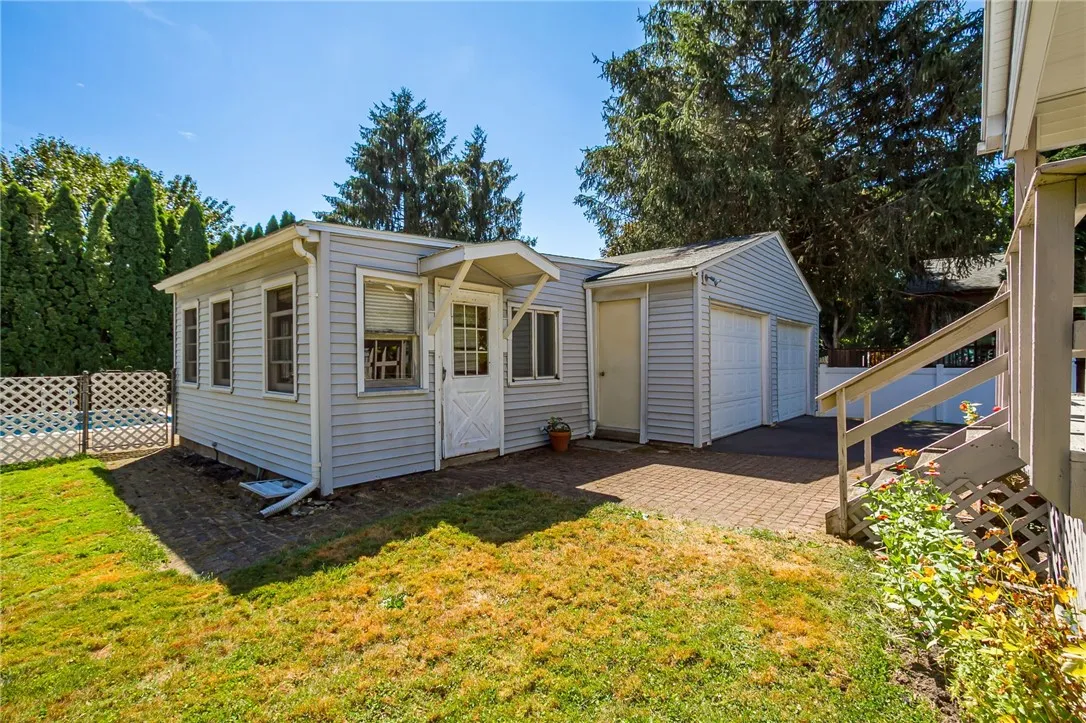 35 Coville St, Victor, New York 14564, Victor, New York 14564, 3 Bedrooms Bedrooms, 8 Rooms Rooms,1 BathroomBathrooms,Residential,Closed,35 Coville St, Victor, New York 14564,0,R1631801