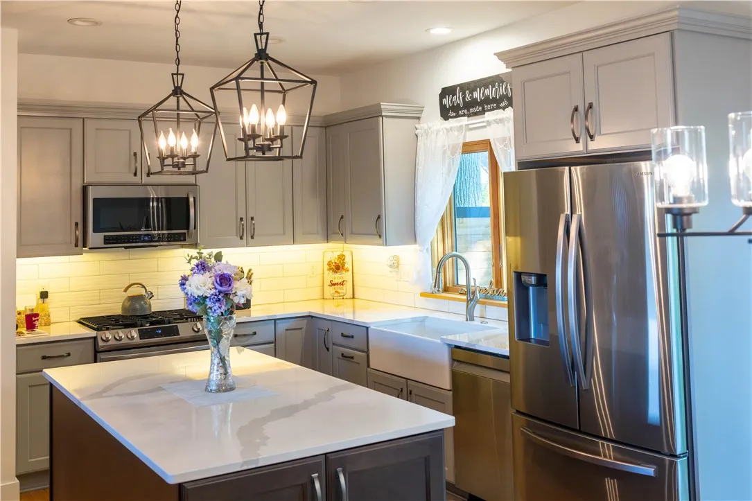 442 North Drive, Greece, New York 14612, Greece, New York 14612, 3 Bedrooms Bedrooms, 6 Rooms Rooms,2 BathroomsBathrooms,Residential,Closed,442 North Drive, Greece, New York 14612,0,R1631799